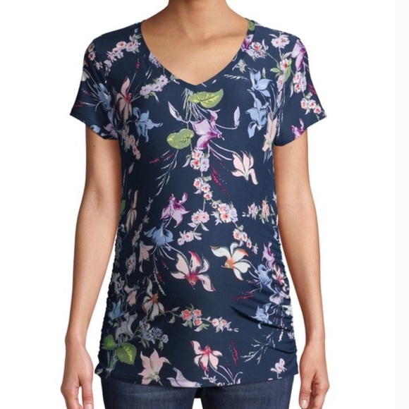 Maternity Basic Short Sleeve Floral T-Shirt - Picture 8 of 9